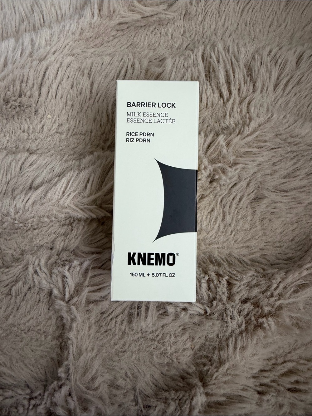 KNEMO Barrier Lock Milk Essence